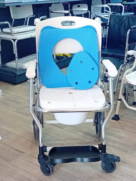 chaise de douche roulante multifonction