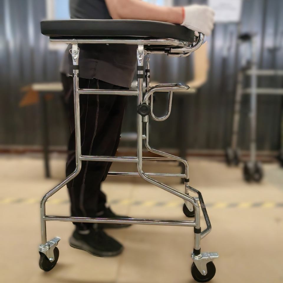 Aides à la marche pour personnes âgées, équipement de réadaptation pour patients adultes victimes d'AVC, paralysie cérébrale, hémiplégie