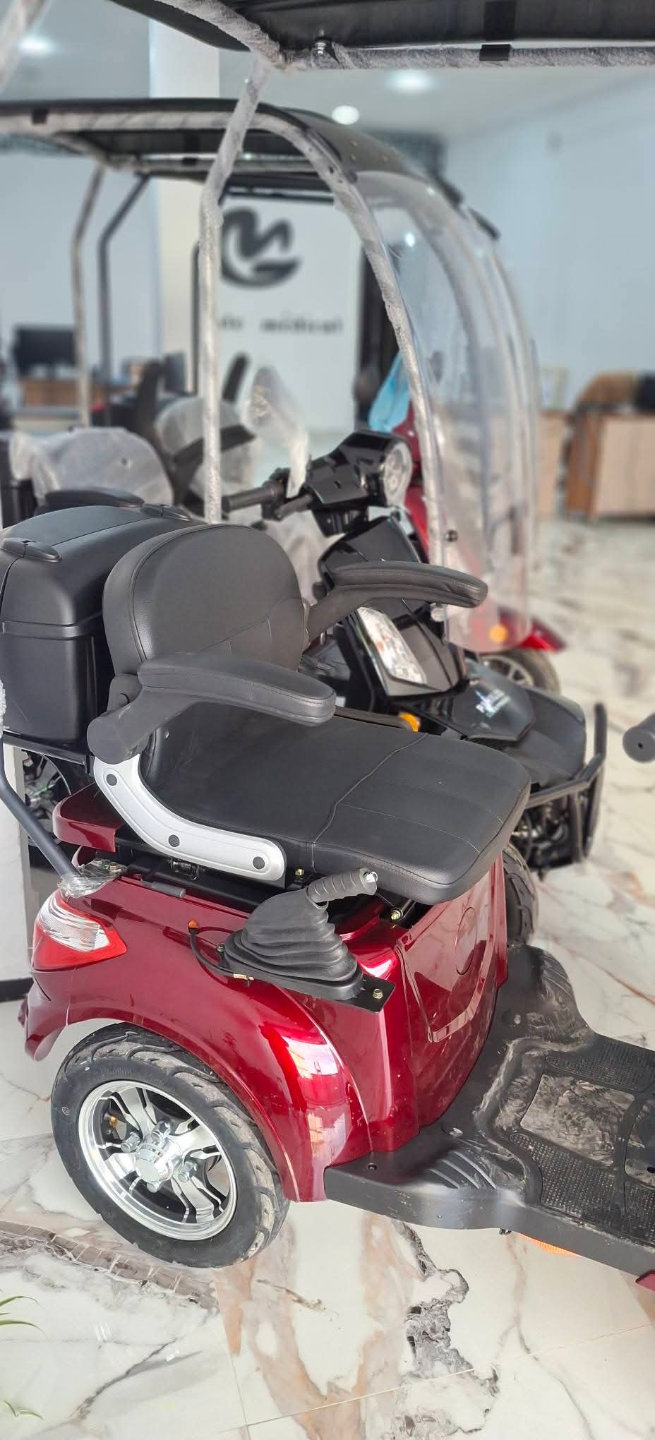 Scooters électriques de sécurité à 4 roues